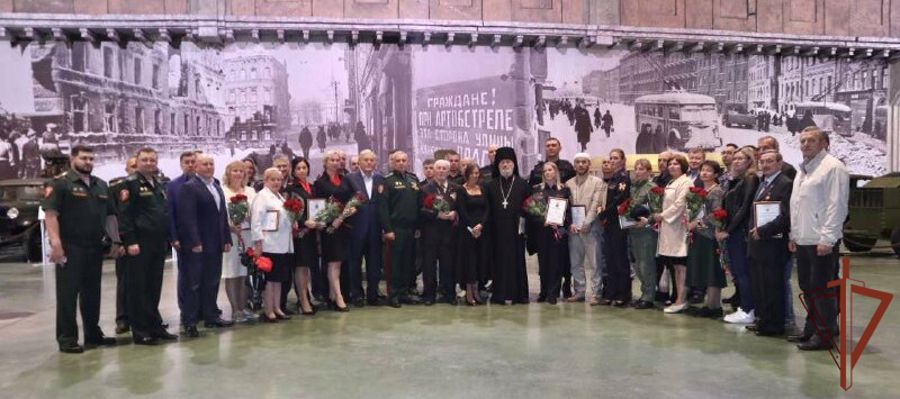 Генерал-лейтенант Алексей Воробьёв принял участие в торжественном мероприятии, посвященном дню образования военно-политических органов Росгвардии (видео)