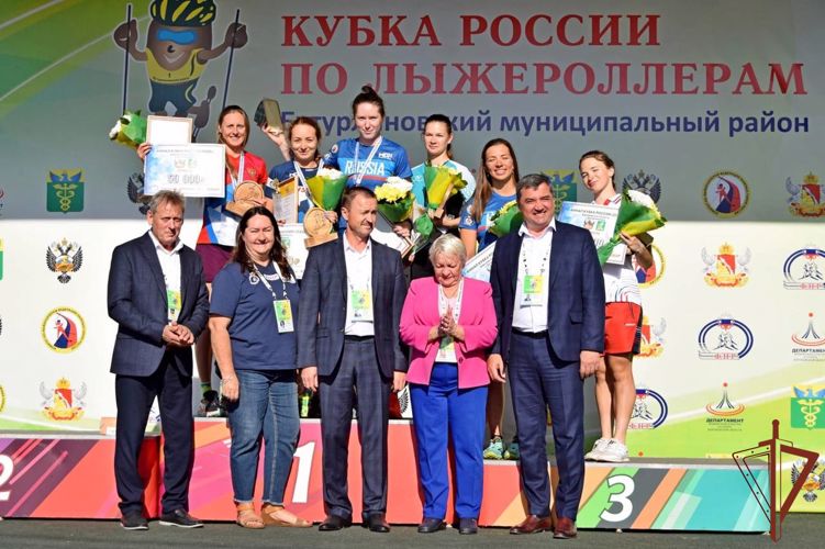 Спортсменка Росгвардии победила на Кубке России по лыжероллерам