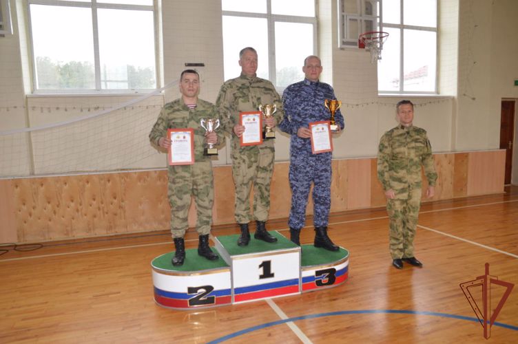 Чемпионат по военно-прикладным видам спорта завершился в Уральском округе Росгвардии