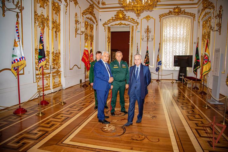 Торжественная церемония ко Дню российской гвардии состоялась в Эрмитаже г. Санкт-Петербурга