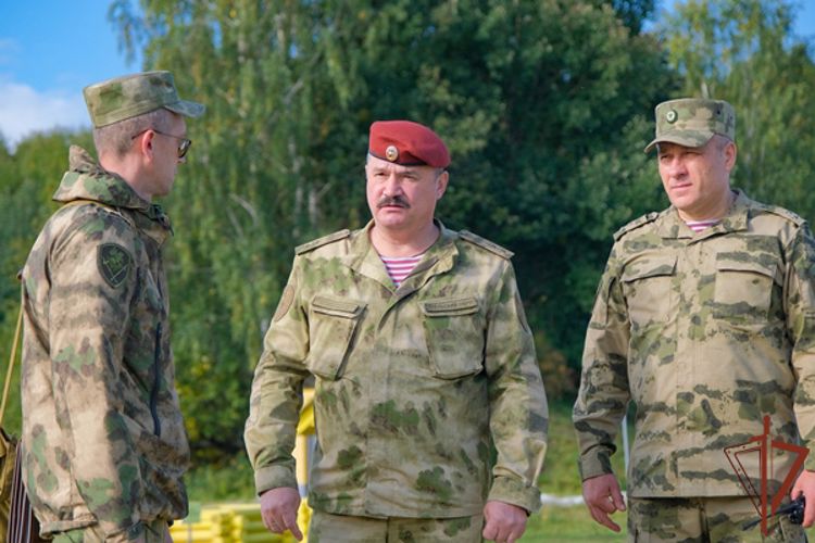 Завершился учебно-методический сбор с офицерами-выпускниками военных вузов в Уральском округе