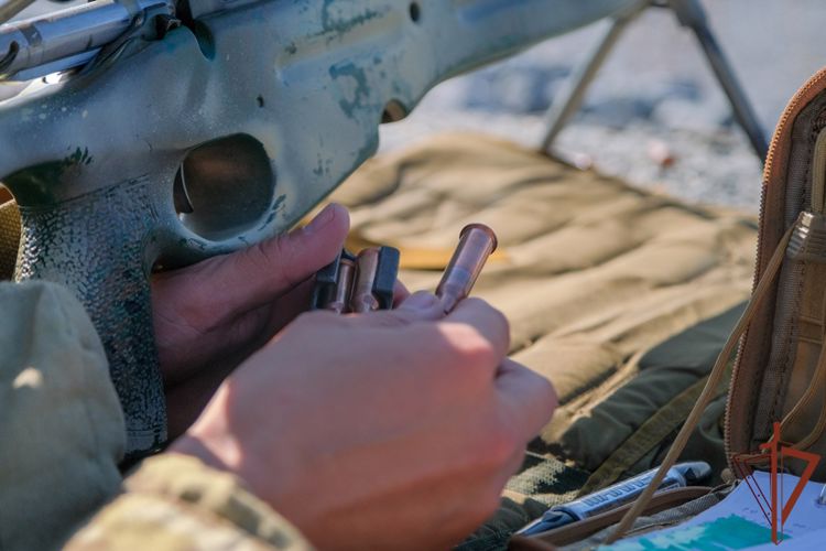 Учебно-методический сбор снайперов подразделений полиции специального назначения Росгвардии состоялся в Уральском округе
