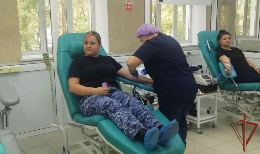 Росгвардейцы из Сибири присоединились ко всероссийскому донорскому марафону 