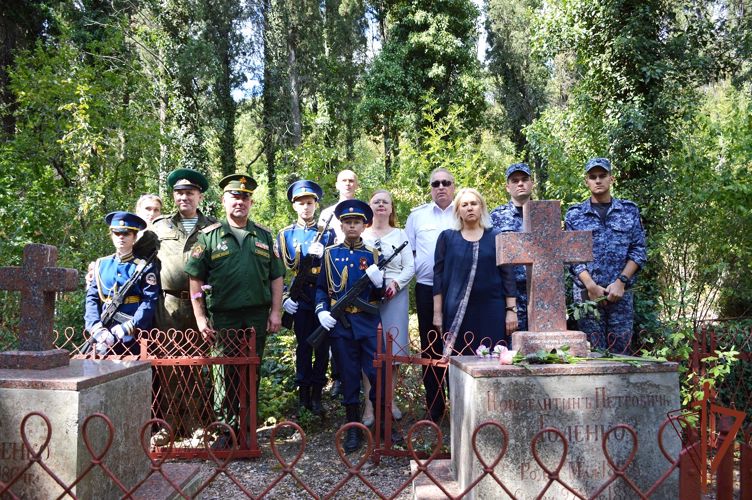 Военнослужащие Росгвардии отдали дань уважения подвигам русских воинов – участников Крымской войны 1853 -1856 годов