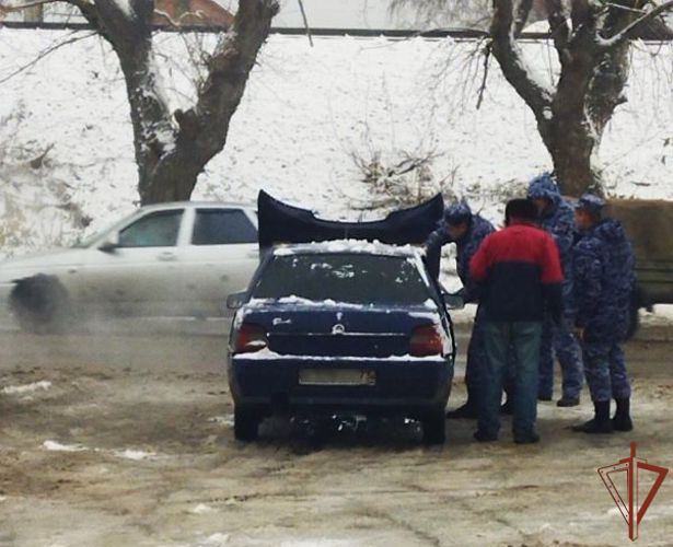 Росгвардейцы предотвратили возгорание автомобиля в Димитровграде