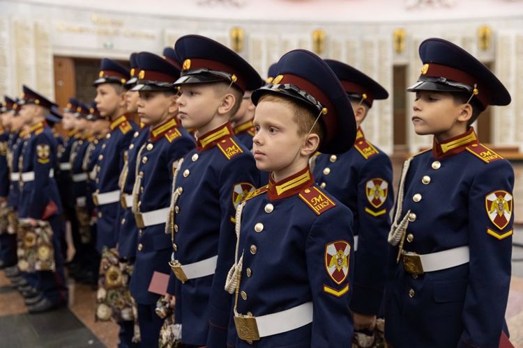 Генерал-лейтенант Алексей Воробьев поздравил воспитанников МПКУ имени М.А. Шолохова с принятием клятвы кадета Росгвардии