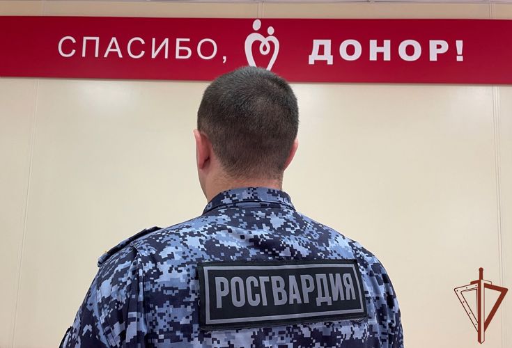 В Саратове сотрудники Росгвардии поддержали ведомственную акцию «От сердца к сердцу»