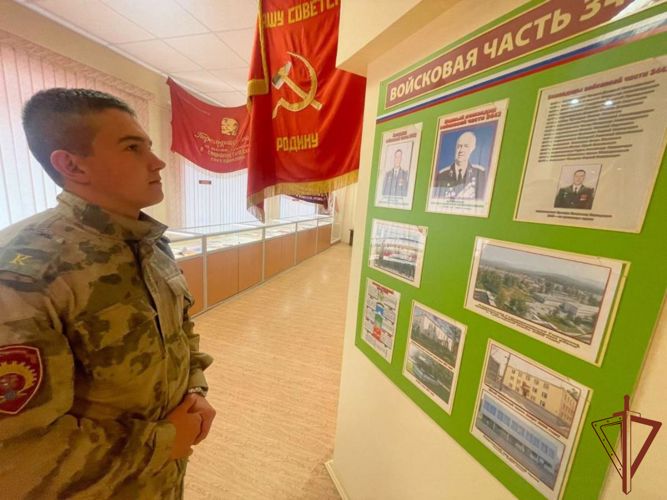 Курсанты трёх военных вузов проходят стажировку в Уральском округе войск национальной гвардии Российской Федерации