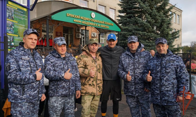 Ко Всероссийскому марафону донорства костного мозга присоединились  росгвардейцы из Брянска
