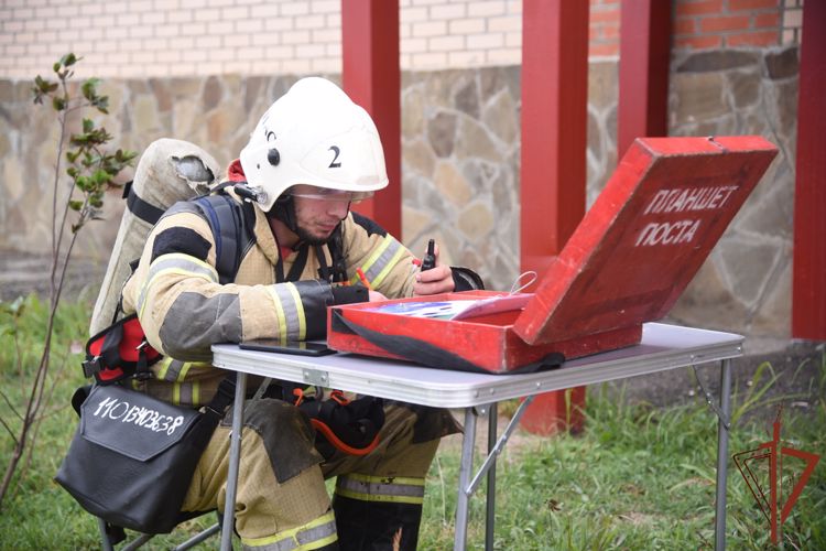 В Грозном прошло совместное пожарно-тактическое учение Росгвардии и МЧС