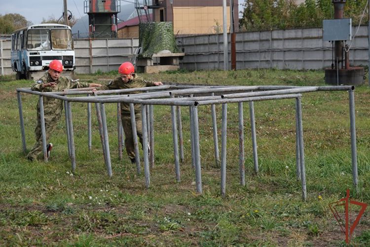 Росгвардейцы провели соревнования по триатлону для воспитанников «Гвардейской смены» в Курске