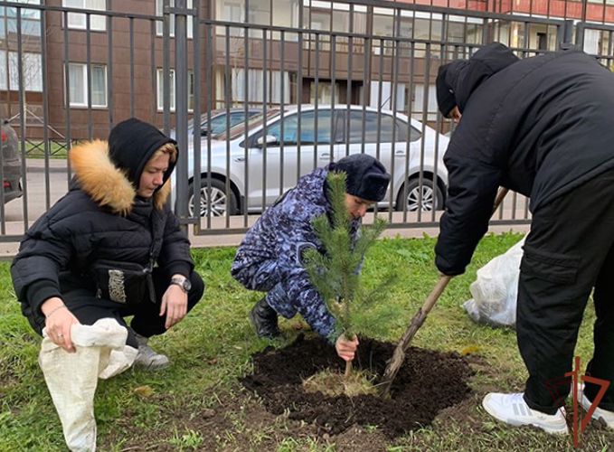 К акции «Дни белых журавлей» присоединились росгвардейцы в Санкт-Петербурге