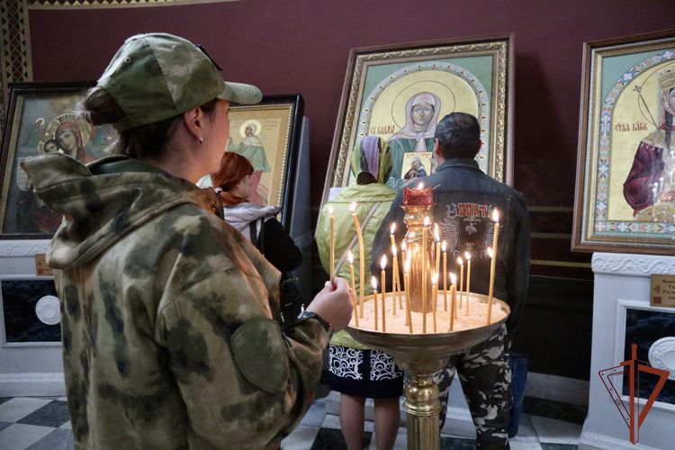 Военнослужащие Росгвардии присоединилсь к празднованию Покрова в Ростовской области