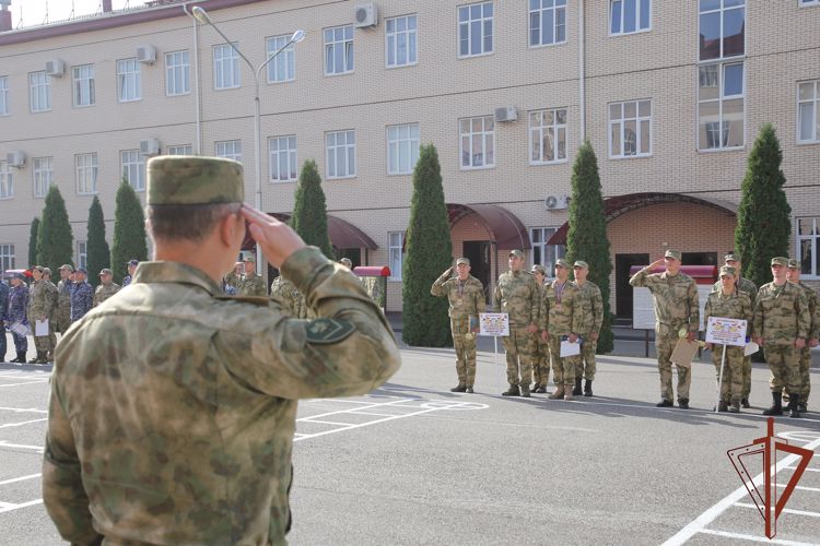 Чемпионат Северо-Кавказского округа Росгвардии по плаванию завершился в Пятигорске