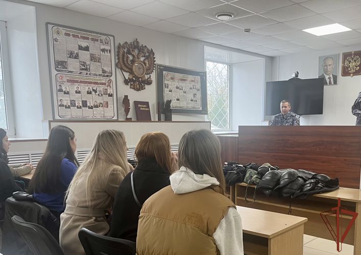 В Центральном округе Росгвардии проводятся военно-патриотические мероприятия для детей и молодежи