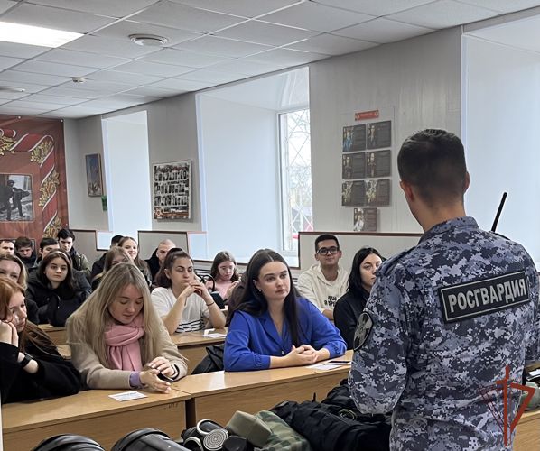 В Центральном округе Росгвардии проводятся военно-патриотические мероприятия для детей и молодежи