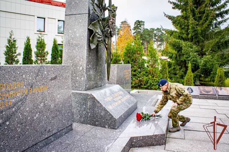Командующий Северо-Западным округом Росгвардии проверил готовность подразделений бригады в Ленинградской области  