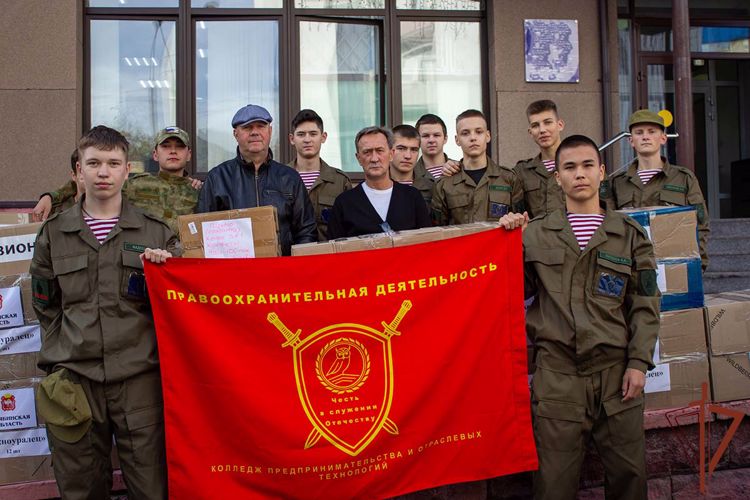 Всероссийскую патриотическую акцию «Своих не бросаем» поддержали росгвардейцы на Урале 