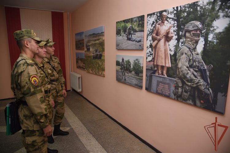 Курсанты Саратовского военного института Росгвардии проходят стажировку в Чеченской Республике