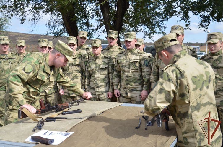 Сбор с выпускниками военных вузов 2023-го года завершился  в Северо-Кавказском округе Росгвардии 