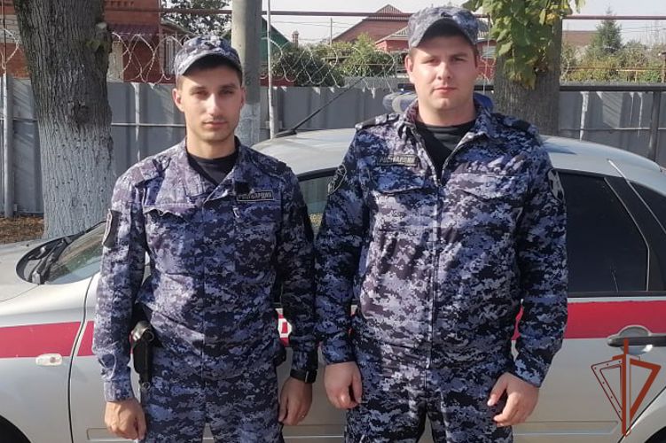 Росгвардейцы в Новокубанске помогли заблудившемуся пенсионеру из Армавира вернуться домой 
