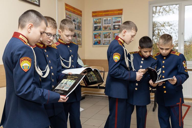 Росгвардия провела презентацию первой книги для подростков (видео)