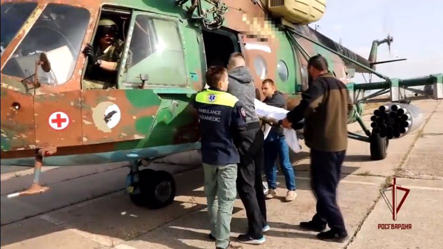 Росгвардия показала выполнение летчиками ведомства задач по ведению разведки и доставке грузов (видео)