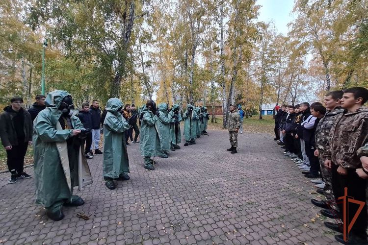 Росгвардейцы провели уроки мужества и профориентационные мероприятия для подрастающего поколения в Сибири