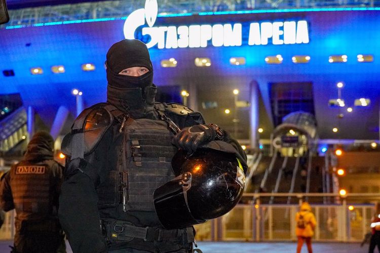  Сотрудники и военнослужащие Росгвардии обеспечили правопорядок при проведении спортивных мероприятий в Петербурге