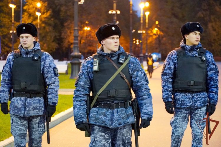 Росгвардейцы обеспечили безопасность футбольных матчей в Санкт-Петербурге