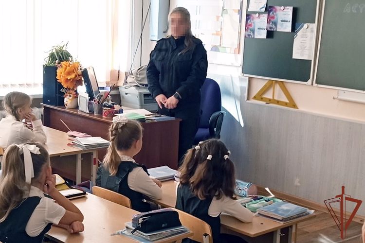Росгвардейцы провели ряд патриотических мероприятий для донских, кубанских и крымских школьников 