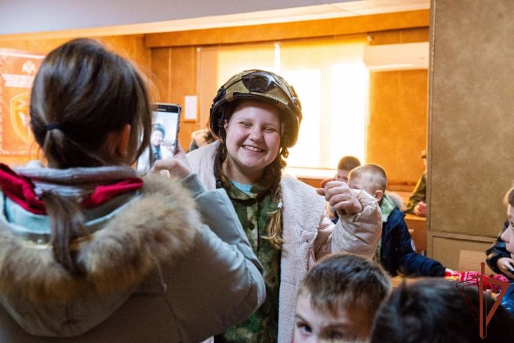 Патриотические встречи со школьниками и студенческой молодежью провела Росгвардия на Урале    
