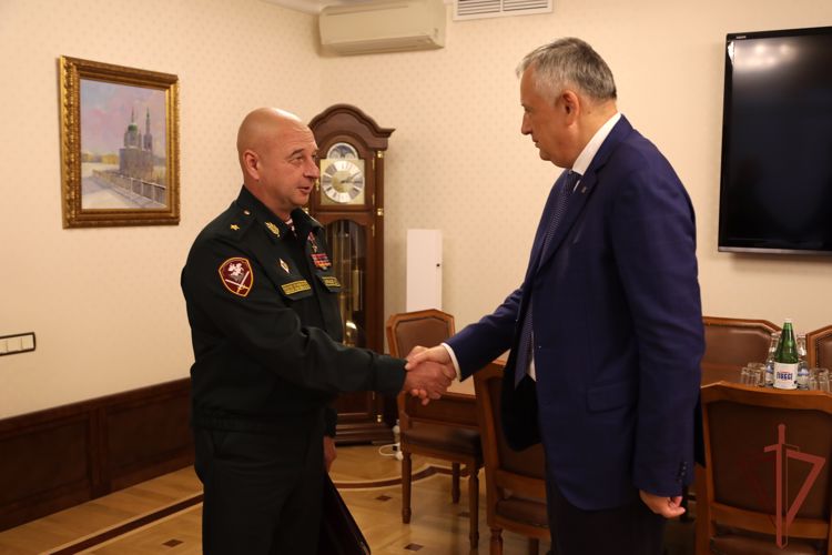 Командующий Северо-Западным округом Росгвардии встретился с губернатором Ленинградской области