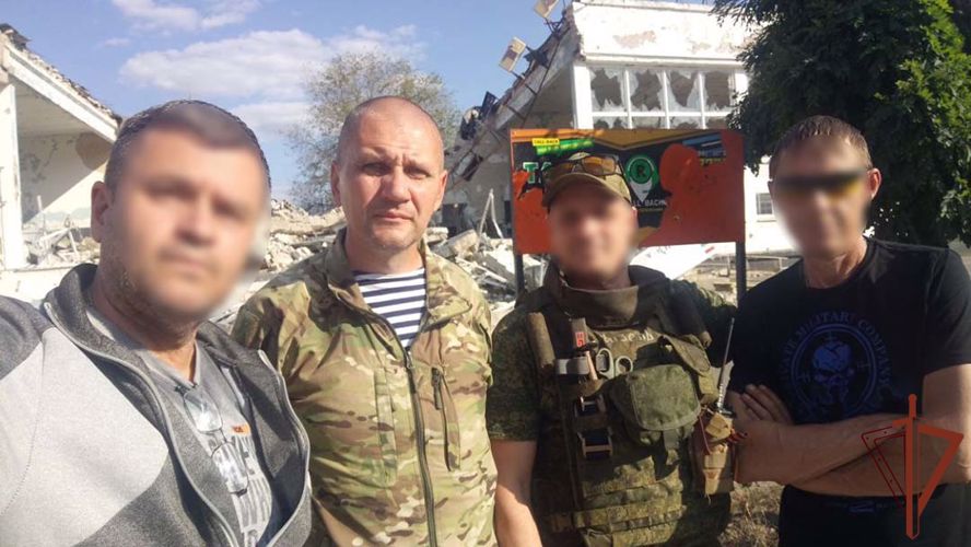 Ветеран челябинского СОБР передал гуманитарную помощь участникам СВО