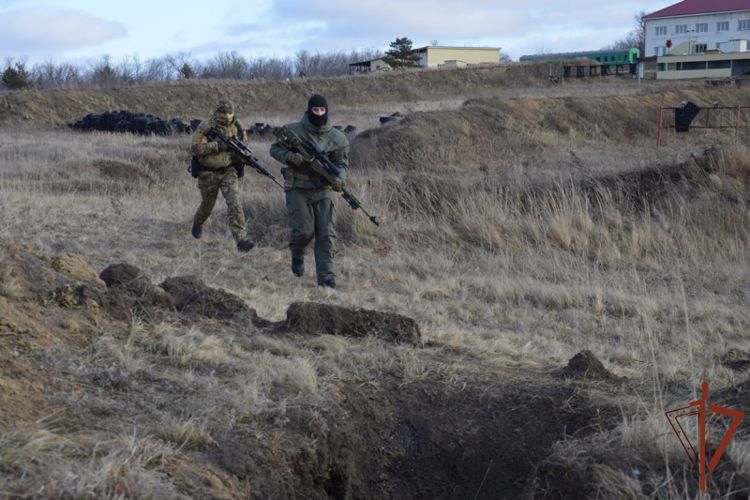 Учебные сборы снайперов Росгвардии завершились в Алтайском крае
