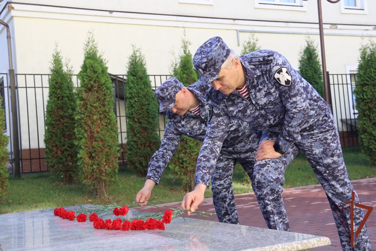 Прошли мероприятия ко Дню памяти погибших правоохранителей в Северо-Кавказском округе Росгвардии