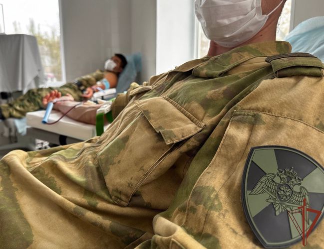 Донорская акция Росгвардии «От сердца к сердцу» прошла в Запорожской области