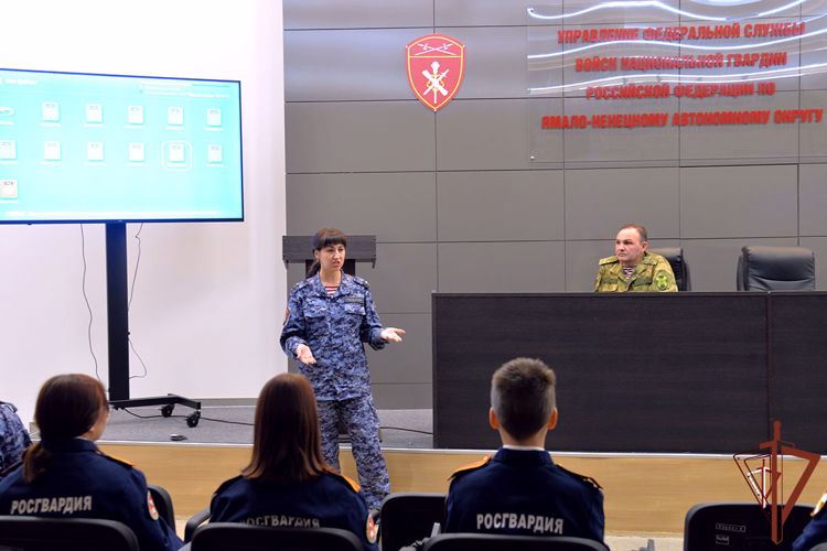 Росгвардия провела на Урале  патриотические мероприятия для подшефных кадет и школьников (видео)