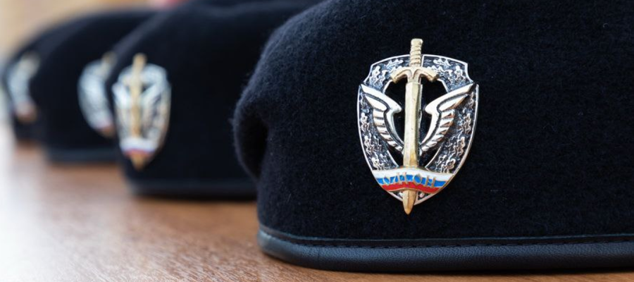 В Росгвардии впервые состоялись испытания на право ношения знака отличия полицейского спецназа 