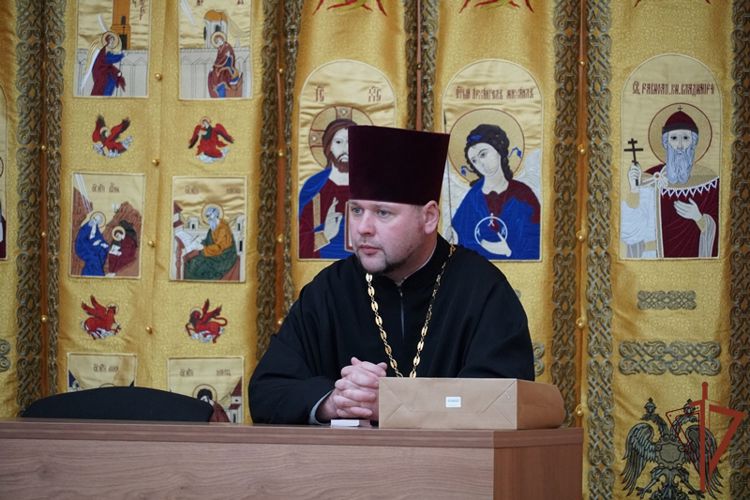 Состоялась встреча Митрополита Корнилия с сотрудниками Росгвардии в Архангельске