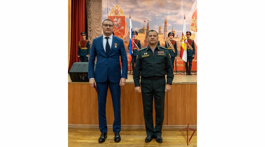 Командующий Центральным округом Росгвардии поздравил личный состав подразделений информационных технологий с 50-летним юбилеем