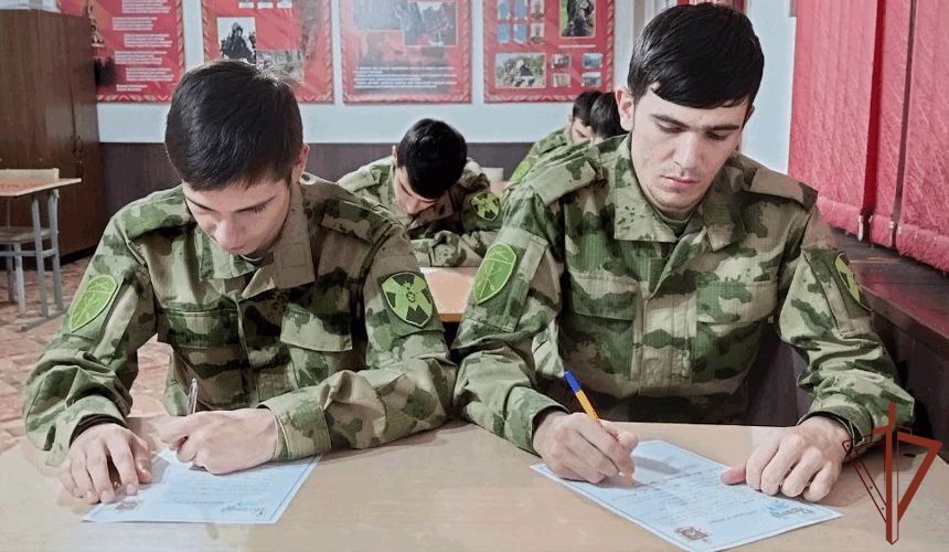 Росгвардейцы поддержали ведомственную акцию ко Дню матери в Чеченской республике.