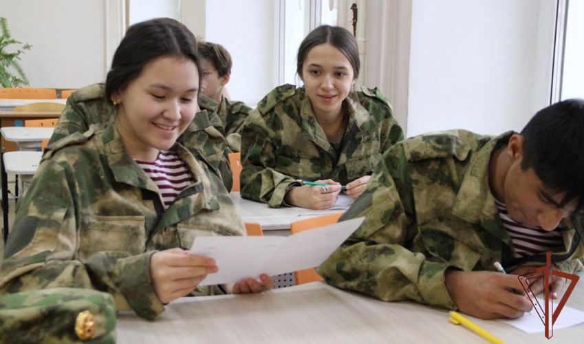 Мероприятия ко Дню матери продолжаются в Уральском округе Росгвардии (видео)