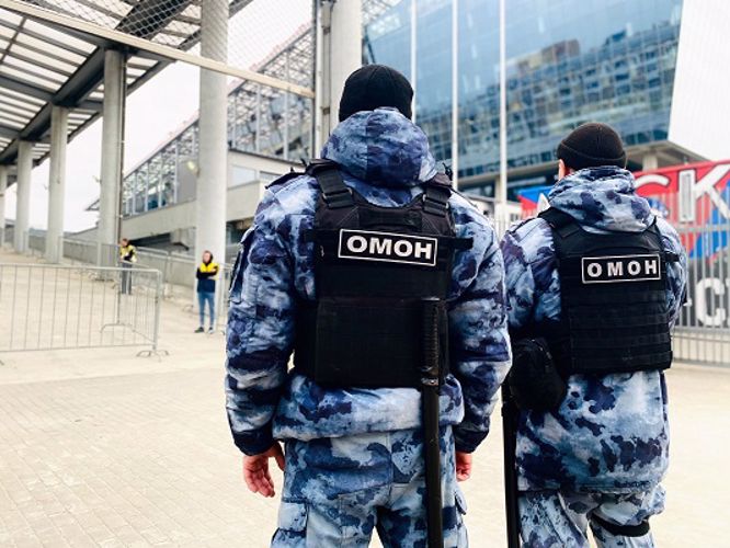 Росгвардия обеспечила правопорядок на футбольных матчах премьер-лиги в Москве