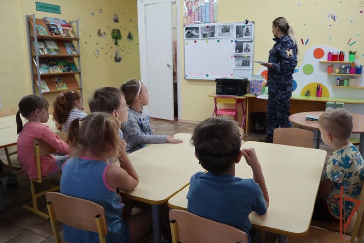 В Сибирском округе Росгвардии отпраздновали День народного единства