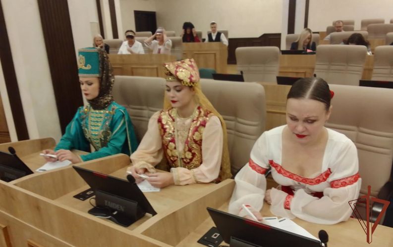 На вопросы «Большого этнографического диктанта» ответили росгвардейцы на Урале