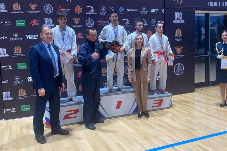 Призёрами Всероссийского чемпионата по рукопашному бою стали росгвардейцы из Сибири