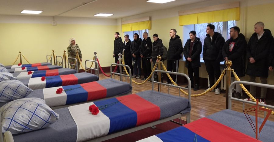В День призывника Росгвардия провела тематические мероприятия на Урале