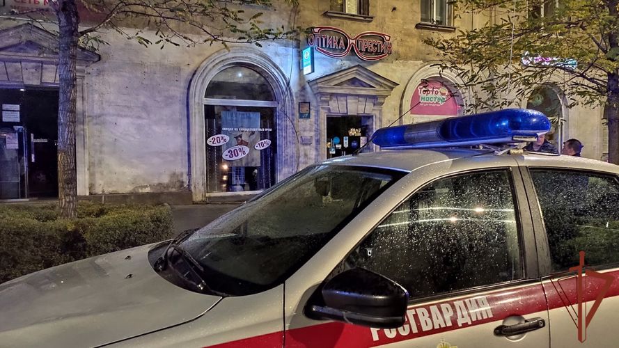 Севастопольские росгвардейцы задержали проникшего на охраняемый объект злоумышленника 