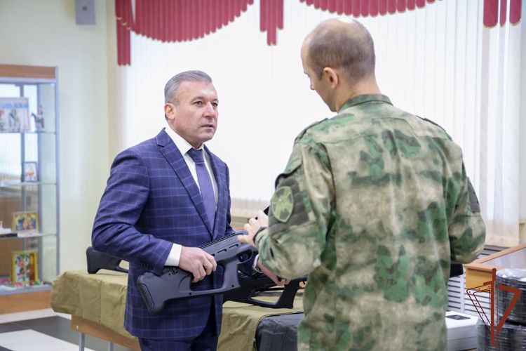 Глава региона передал новую технику в распоряжение Росгвардии в Архангельске